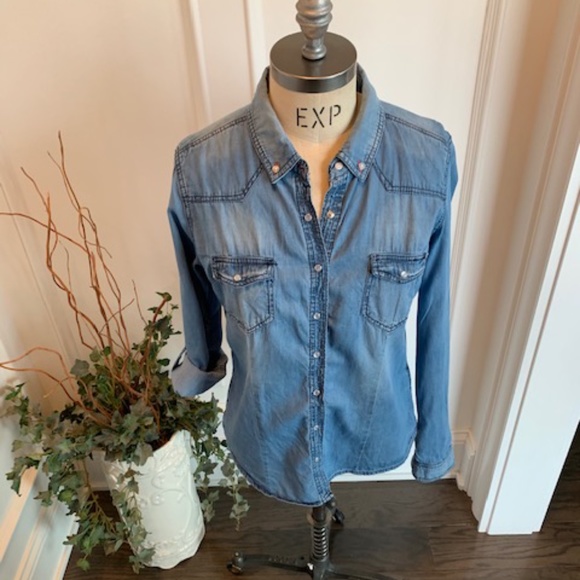 HWY Jeans Tops - Denim Shirt with Pearlized Snaps & Roll Up Sleeves